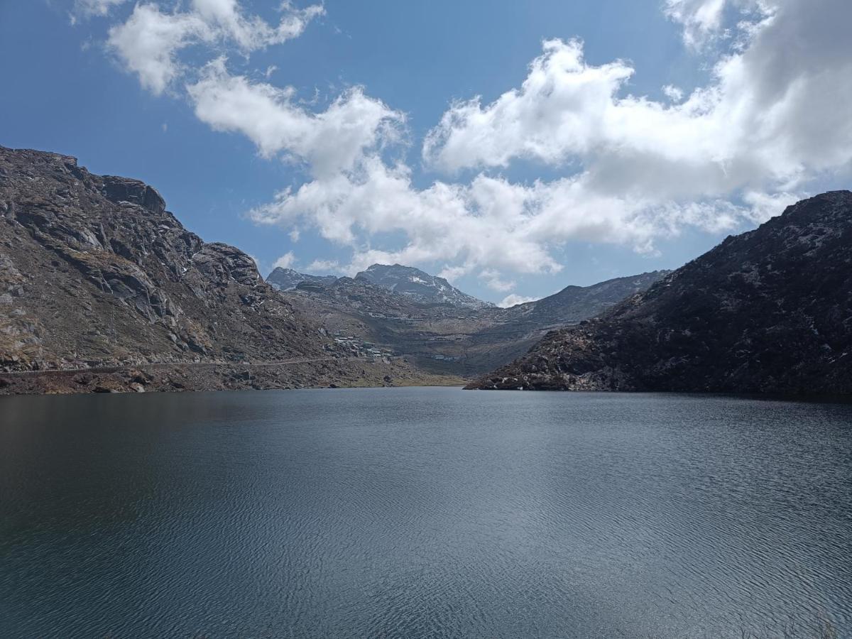 Mellow Fellow Hostel Gangtok Εξωτερικό φωτογραφία